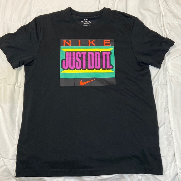 Nike Dri-FIT Men’s Training T-Shirt - Picture 1 of 4